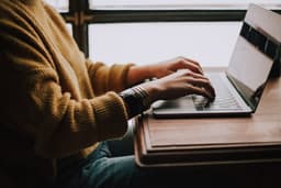 llms.txt adalah File yang Belum Tentu Perlu untuk Penulis Indonesia